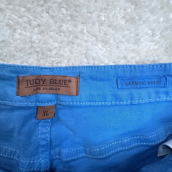 Judy Blue Garment Dyed Sky Blue Fray Denim Shorts Shield Pockets - Picture 4 of 11